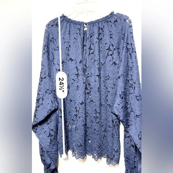 Free People Olivia Lace Tee in Navy M NWT - Picture 12 of 13